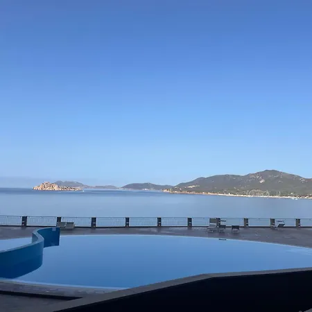 Finestra Sul Blu 公寓